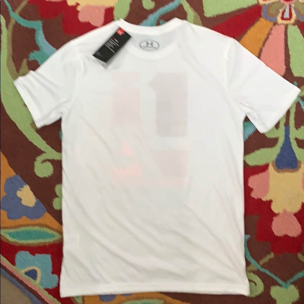 💞Men’s Sm Petite Under Armour T-Shirt 🌼 - Picture 2 of 3